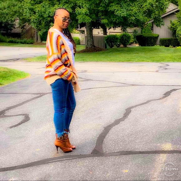 Colorful Striped Knit Cardigan - Picture 3 of 7